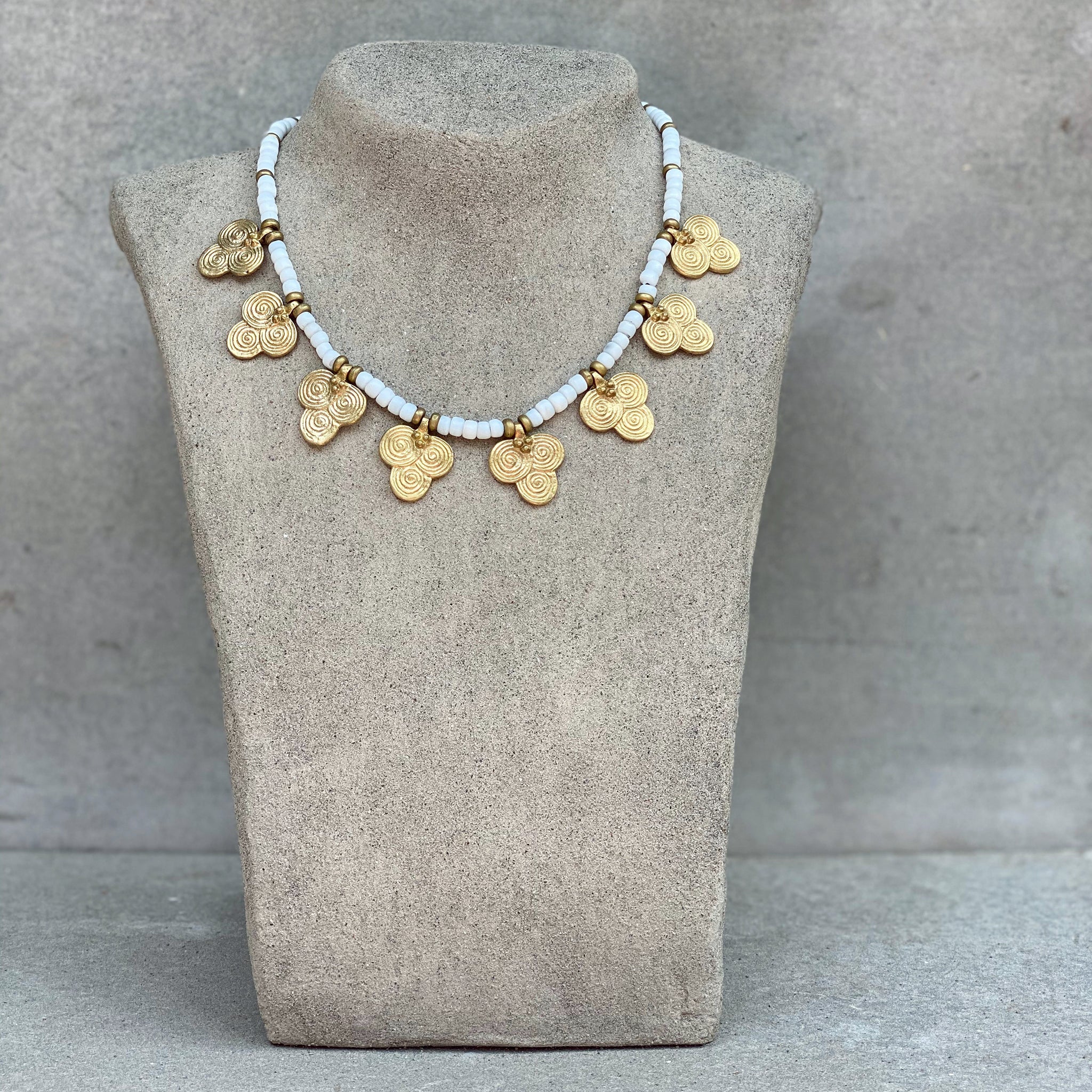 Tribal Flower Necklace ☆White☆